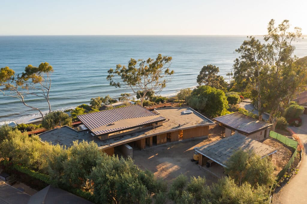 Ocean Bluff Residence